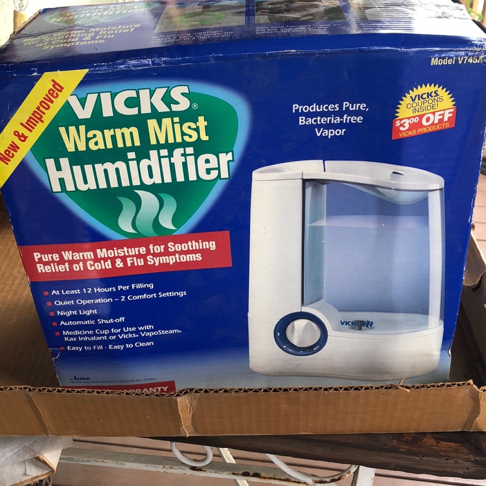Vicks Warm Mist Humidifier - Picture 5 of 7